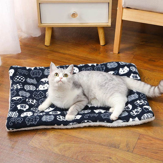 Tapis de couchage épais en flanelle respirant pour chat, coussin doux pour petit chien, couverture chaude d'hiver pour chat - Animaleriex