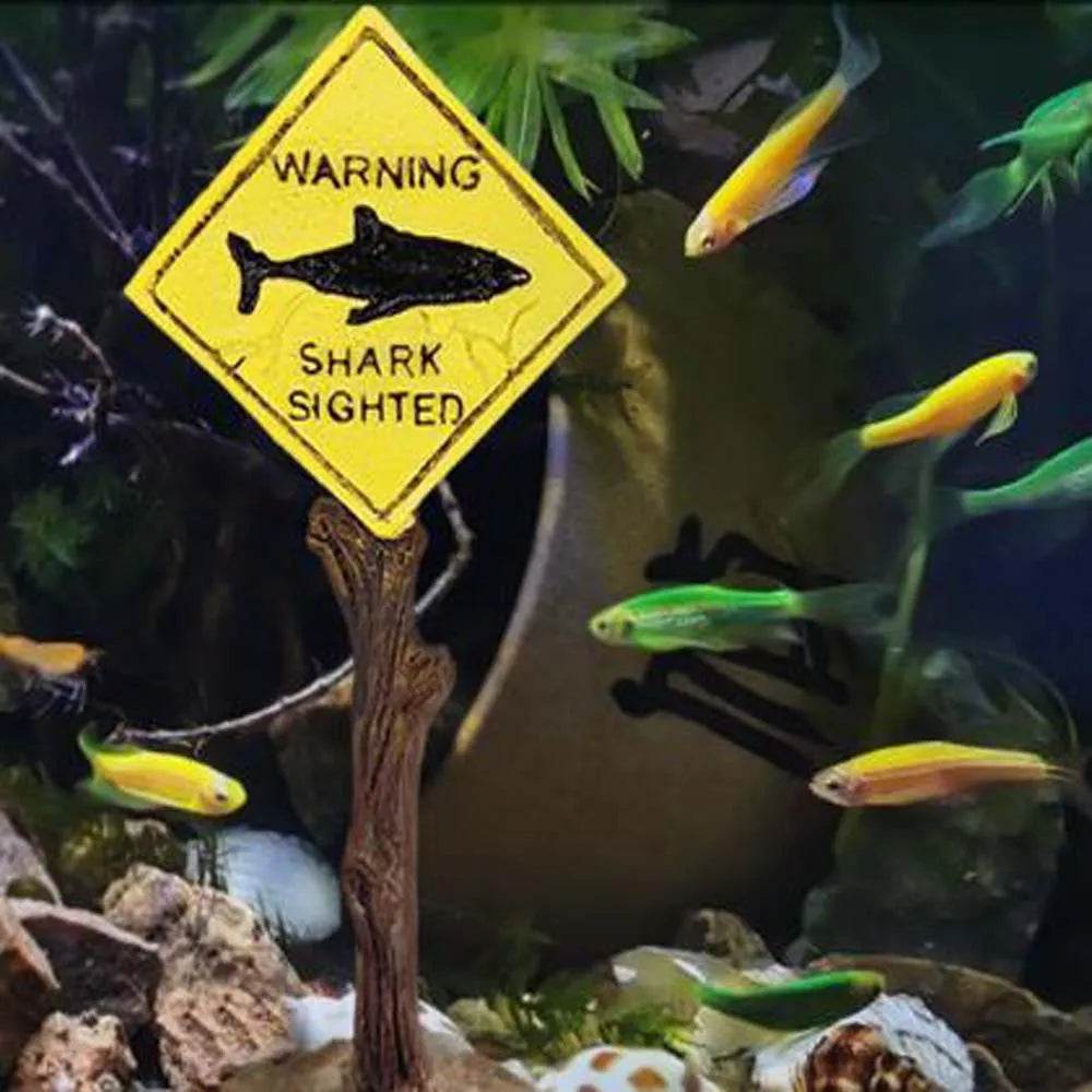 Décoration de paysage d'aquarium 1 pièce, panneau d'avertissement de requin jaune, décoration de paysage d'aquarium amusante - Animaleriex